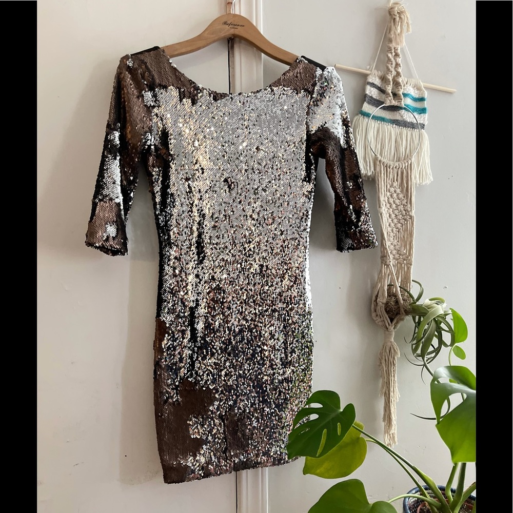 Revive Concept mini dress